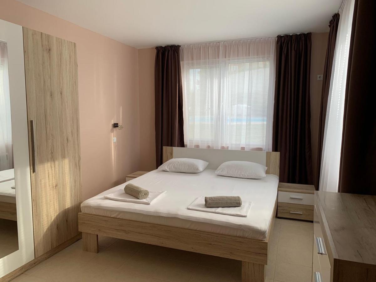 Villa Rouge - Apartment Victoria Sozopol Buitenkant foto